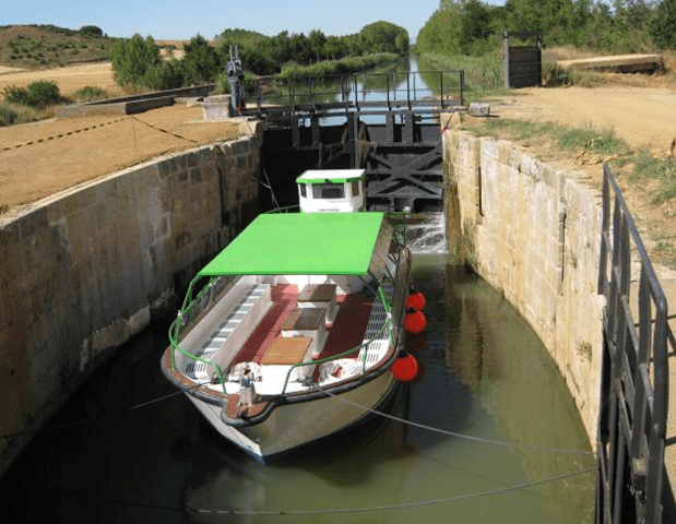 Canal de Castilla en barco - Orígenes de Europa (Urbs Regia)
