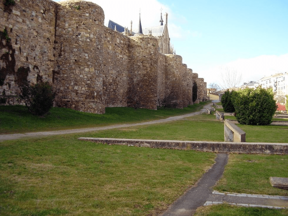 Murallas Romanas de Astorga, León - Orígenes de Europa (Urbs Regia)